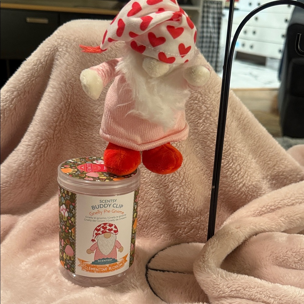 Scentsy Buddy Clip - Gnelly the Gnome
